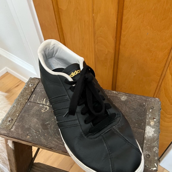 Black adidas sneakers - Picture 4 of 6